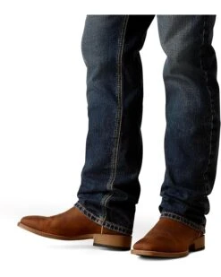 Ariat M2 Traditional Relaxed Cleveland Bootcut Jeans in Bradford -Shoefinity Shop 81a2C0aECFL. AC SR736920