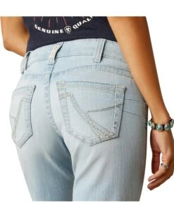Ariat Low-Rise Zayla Straight Jeans in Claremont -Shoefinity Shop 91stmTTS94L. AC SR736920