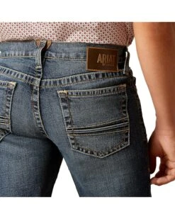 Ariat M7 Slim Torrington Straight Jeans in Travis -Shoefinity Shop A18AeWGssML. AC SR736920